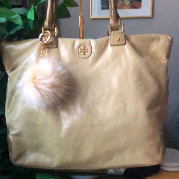 Tory Burch Handbags - TORY BURCH LEATHER SHOULDER BAG